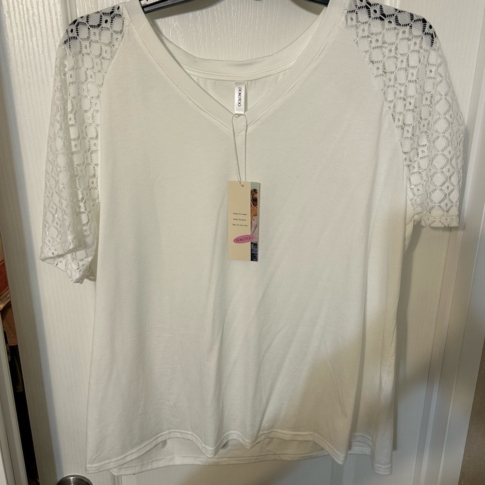Elegant White Short Sleeve Top with Lace Accents